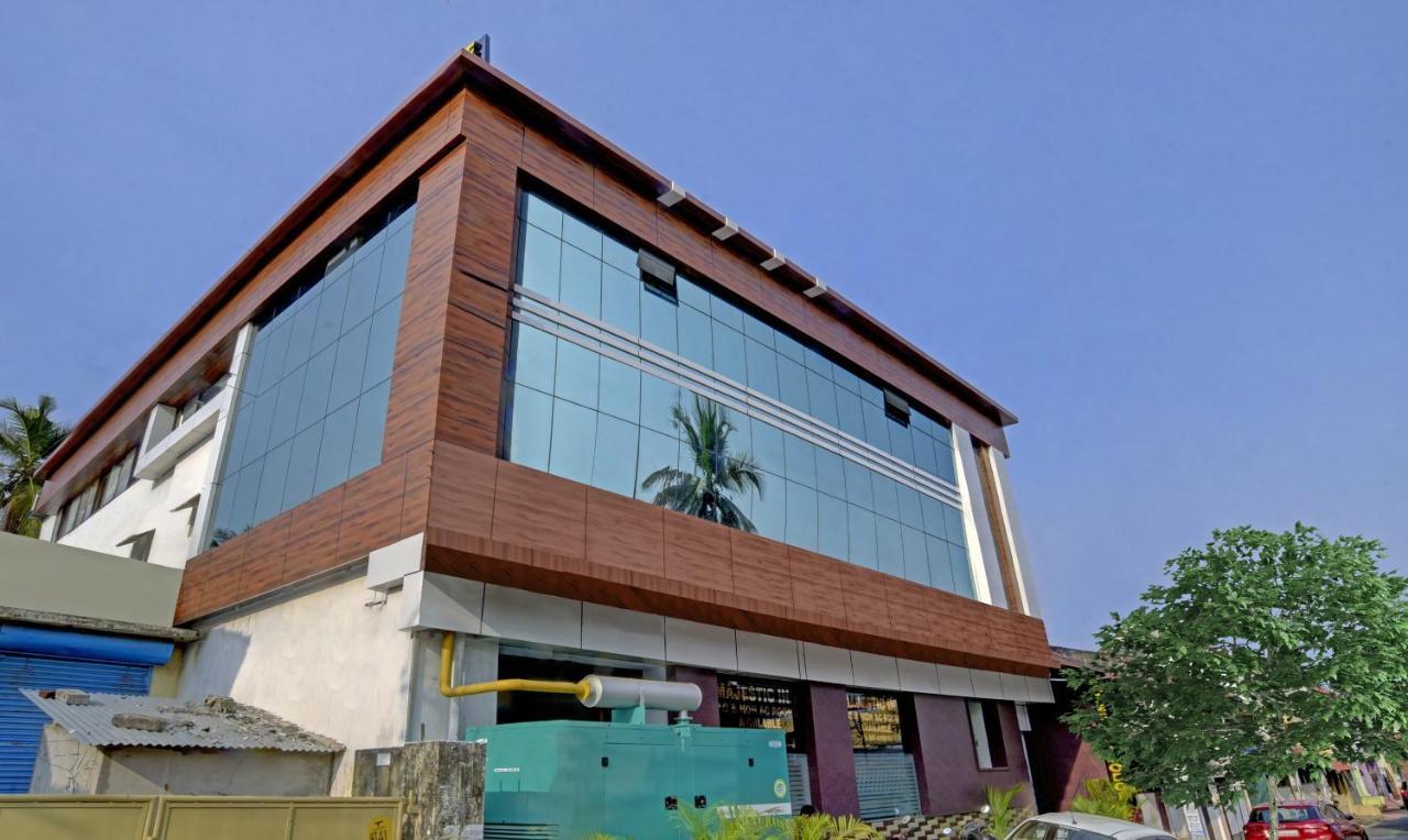 Treebo Trip Majestic Inn Thampanoor Thiruvananthapuram Ngoại thất bức ảnh