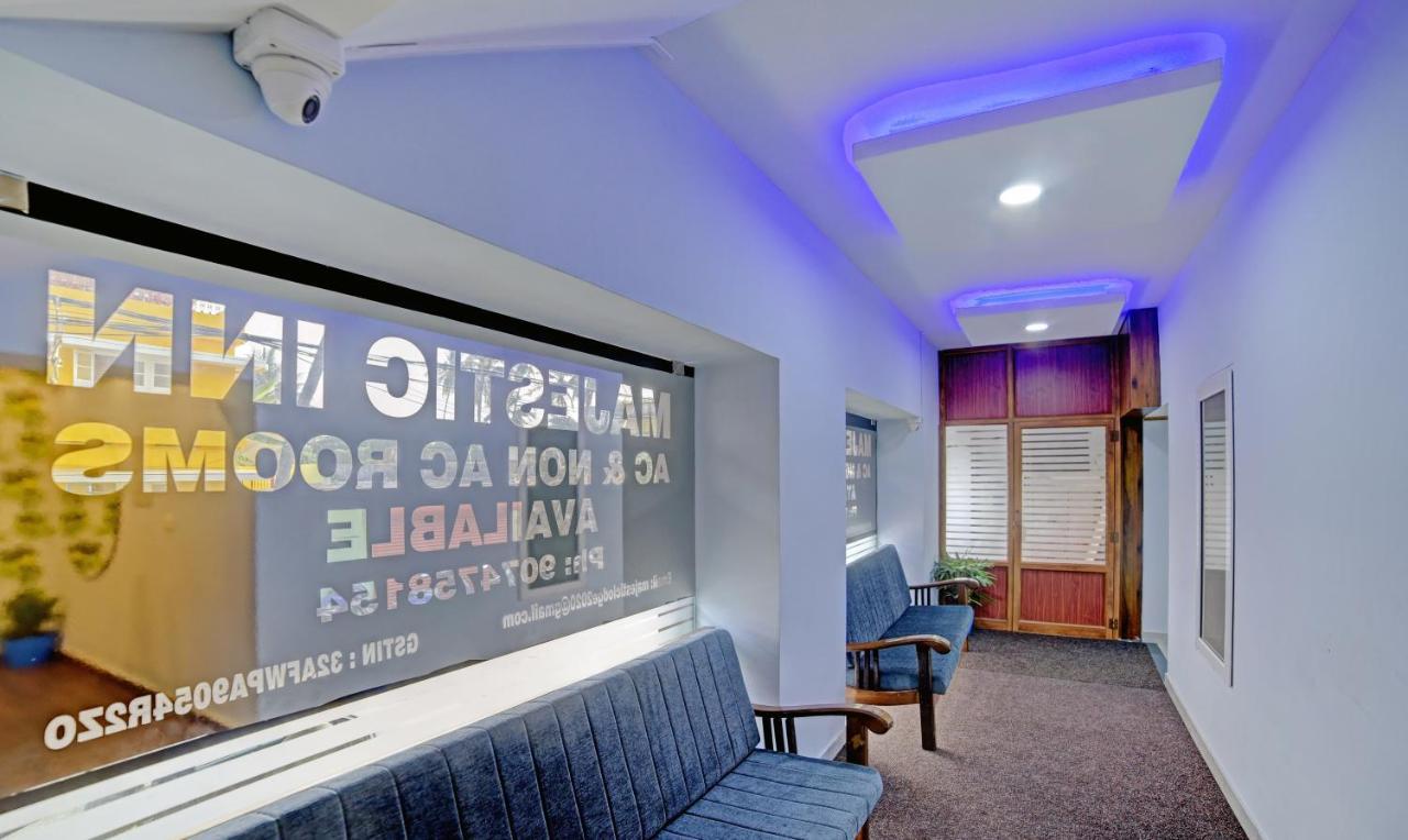 Treebo Trip Majestic Inn Thampanoor Thiruvananthapuram Ngoại thất bức ảnh