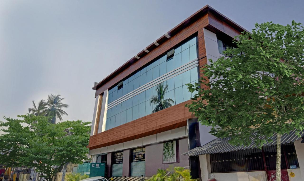 Treebo Trip Majestic Inn Thampanoor Thiruvananthapuram Ngoại thất bức ảnh